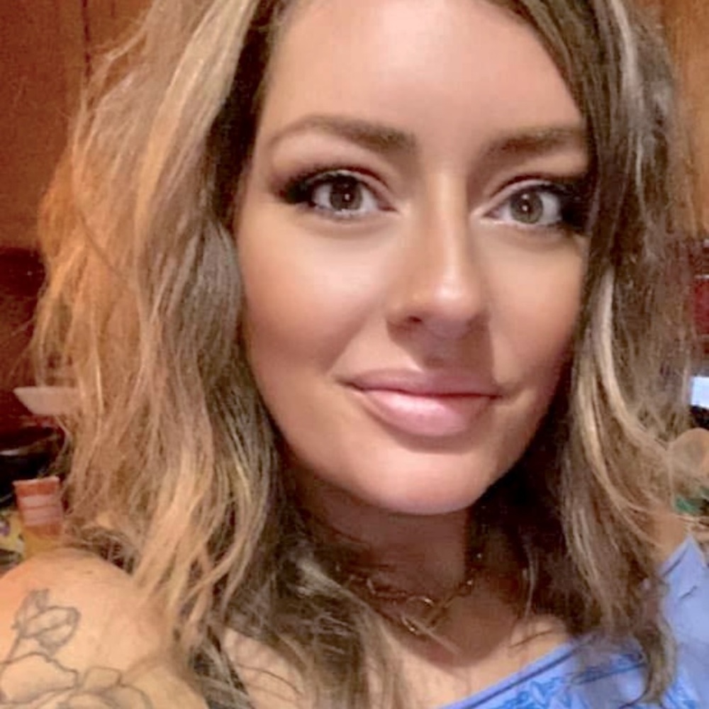 Meet your Posher, Tina